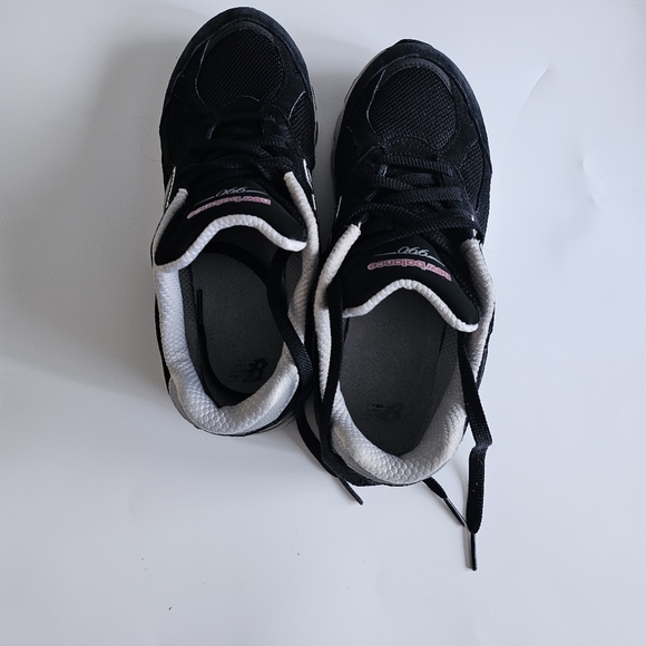 New Balance 990 V3 - Picture 2 of 8